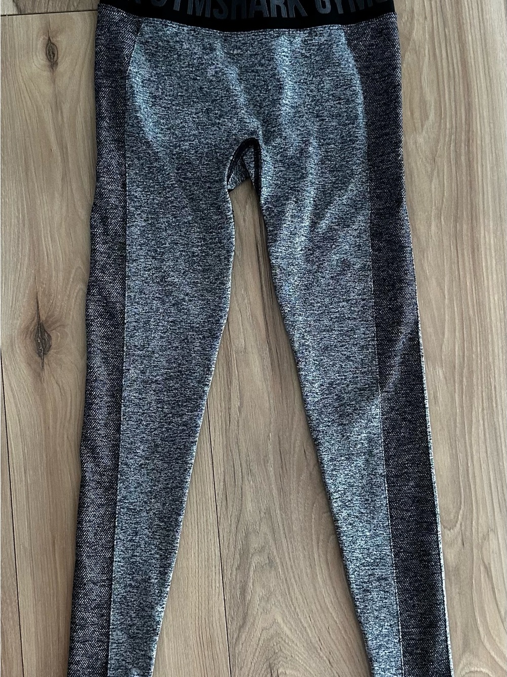 Gymshark Kids Gray Two-Tone Seam Leggings